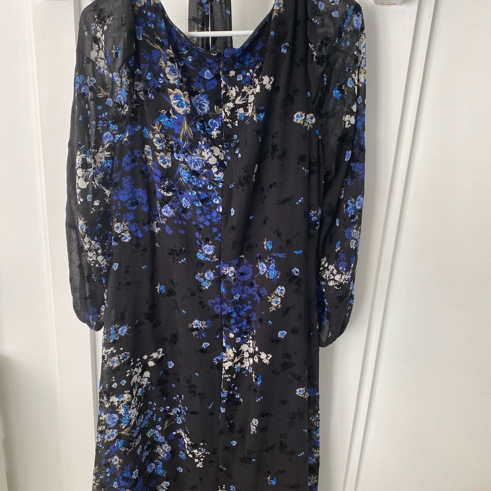 Beautiful blue and black long sleeve dress
